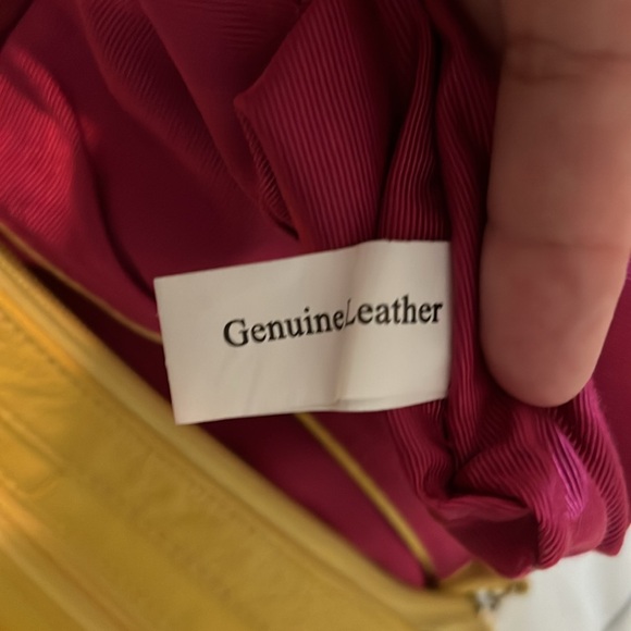 Cynthia Rowley yellow leather crossbody purse - Picture 11 of 12